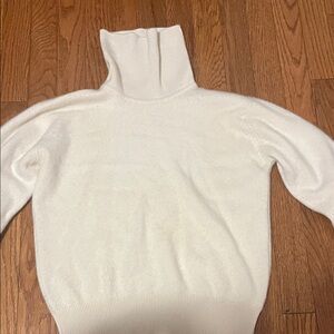 100% Cashmere Ivory Turtleneck Sweater